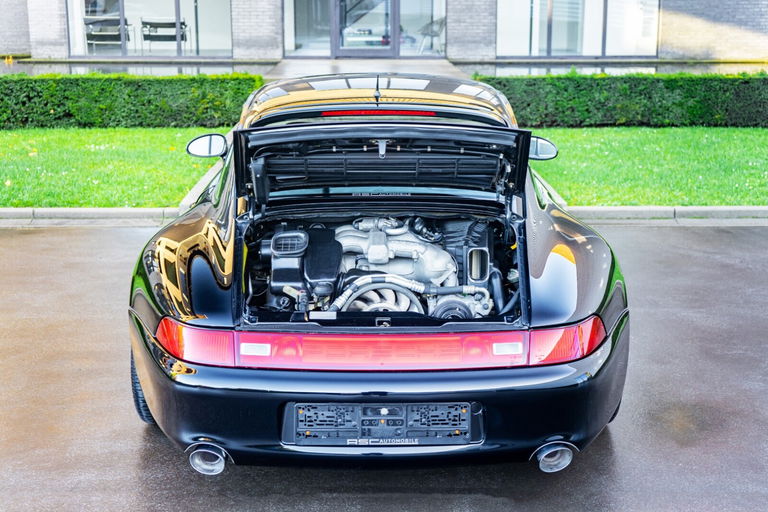 Porsche 993 Carrera 4S