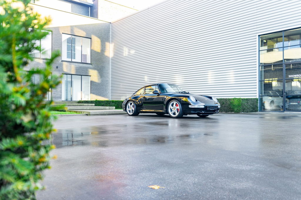 Porsche 993 Carrera 4S