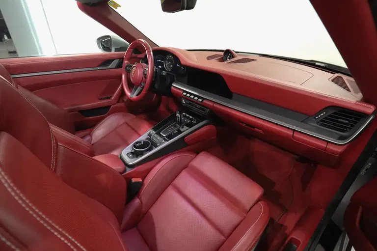 Porsche 992 Carrera 4S