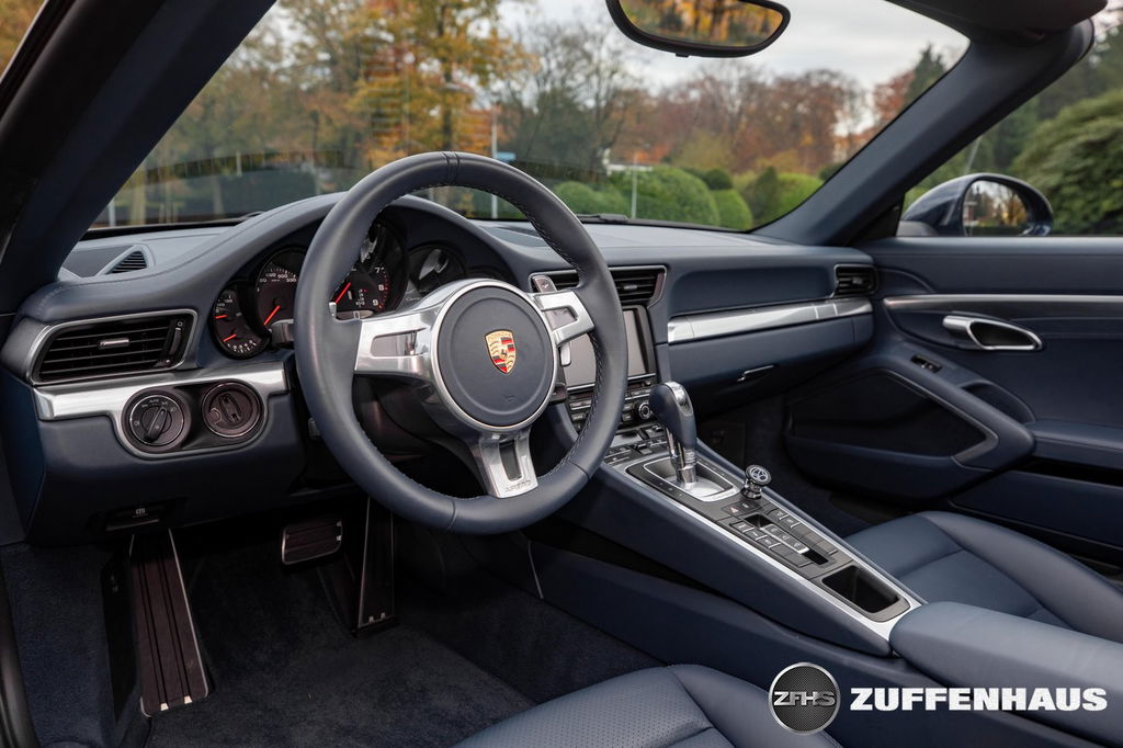 Porsche 991 Carrera 4