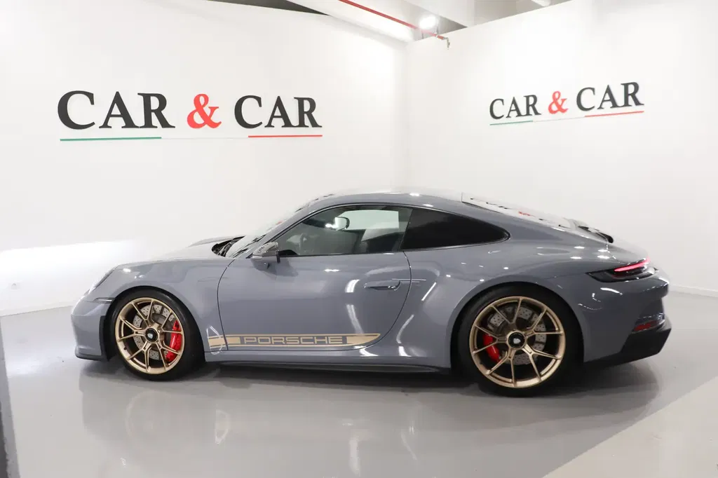 Porsche 992 GT3 Touring