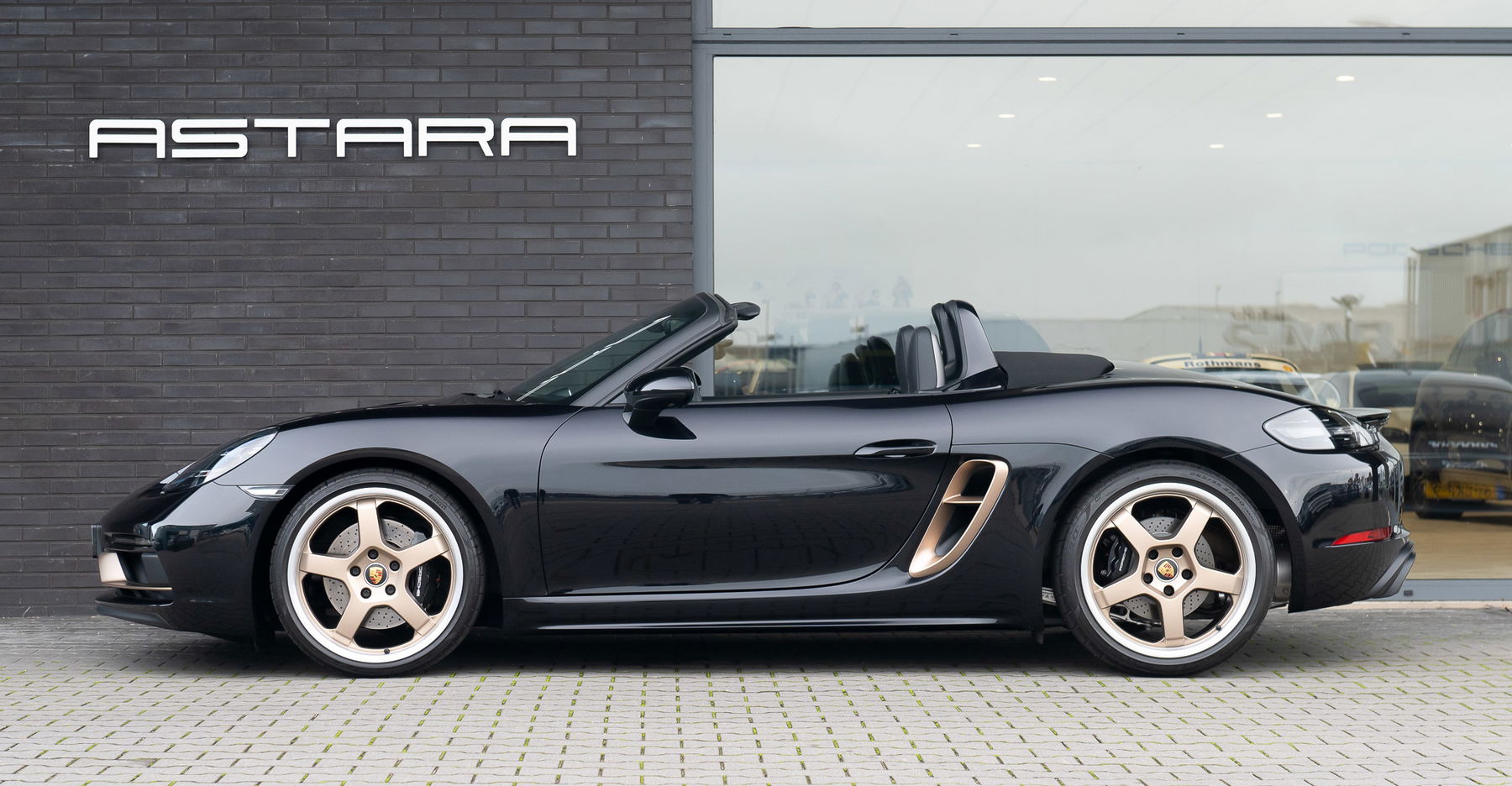 アポバスターF × 4本 Porsche 718 Boxster 25 Years 2021 - elferspot.com