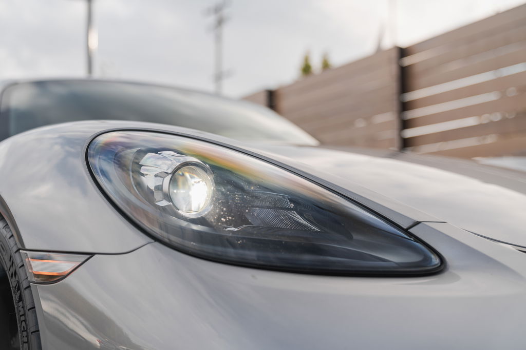 Porsche 718 Cayman GT4