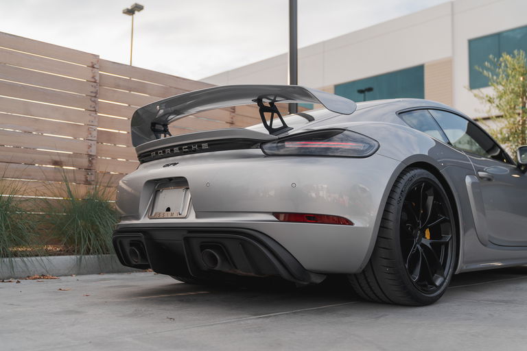 Porsche 718 Cayman GT4
