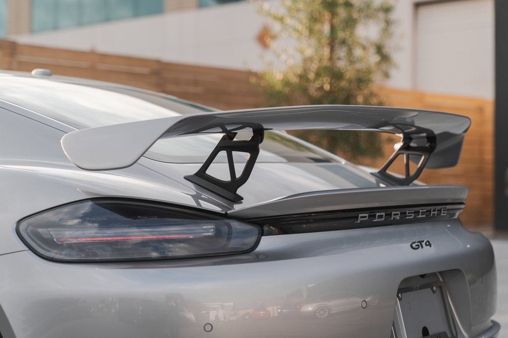 Porsche 718 Cayman GT4