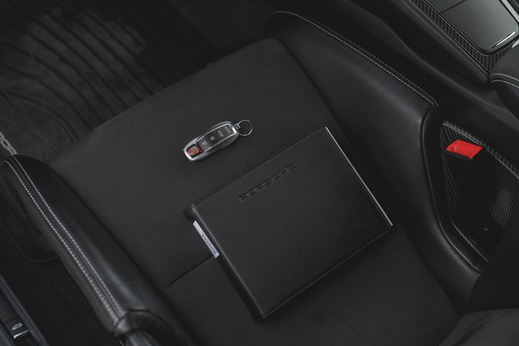 Porsche 718 Cayman GT4