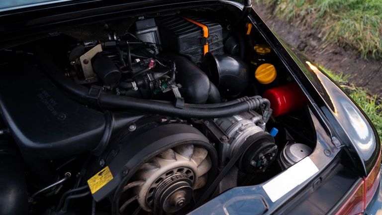 Porsche 964 Carrera 4