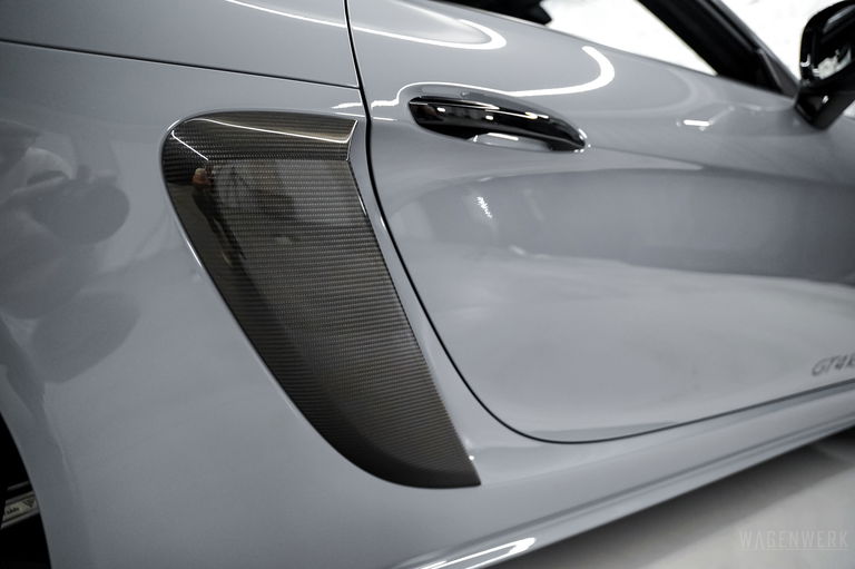 Porsche 718 Cayman GT4 RS