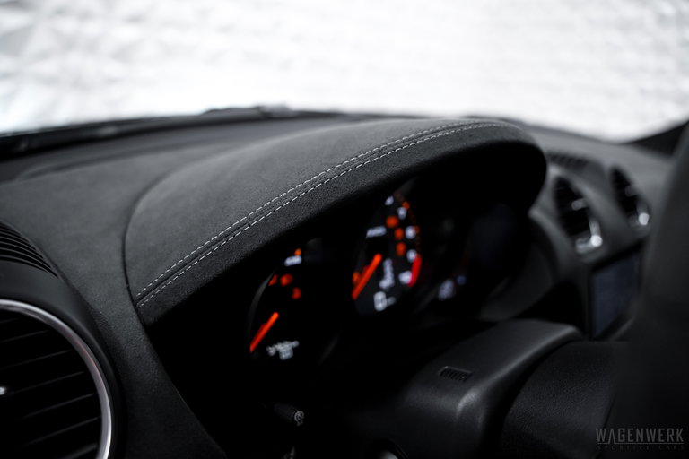 Porsche 718 Cayman GT4 RS