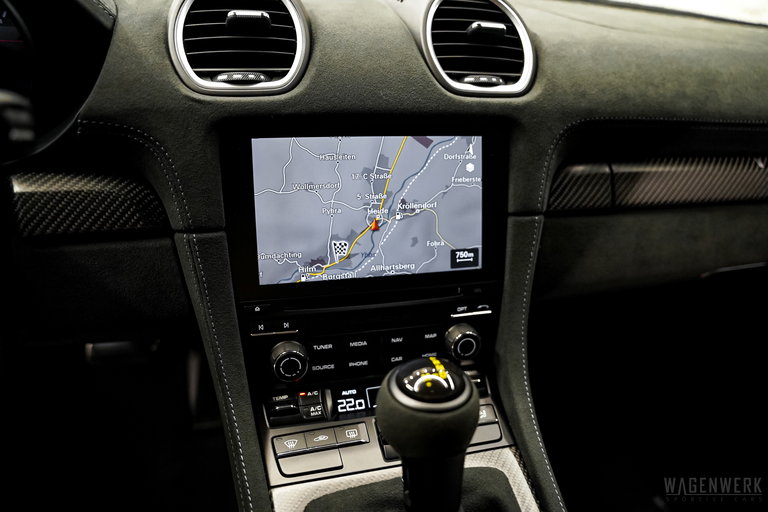 Porsche 718 Cayman GT4 RS