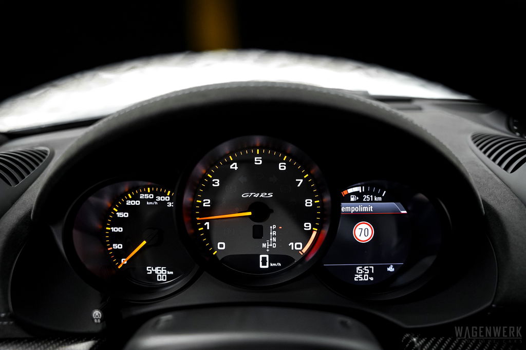 Porsche 718 Cayman GT4 RS