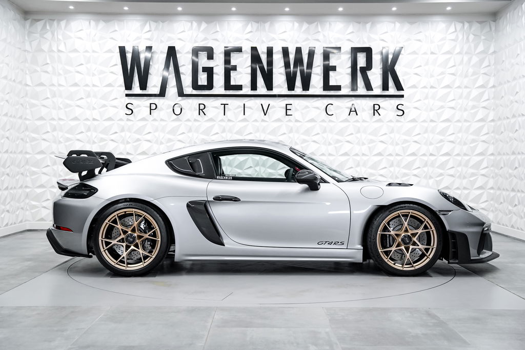 Porsche 718 Cayman GT4 RS