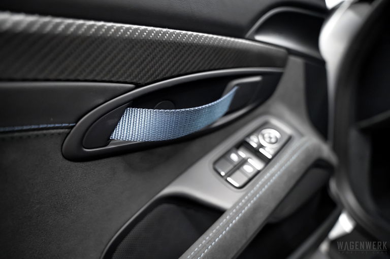 Porsche 718 Cayman GT4 RS