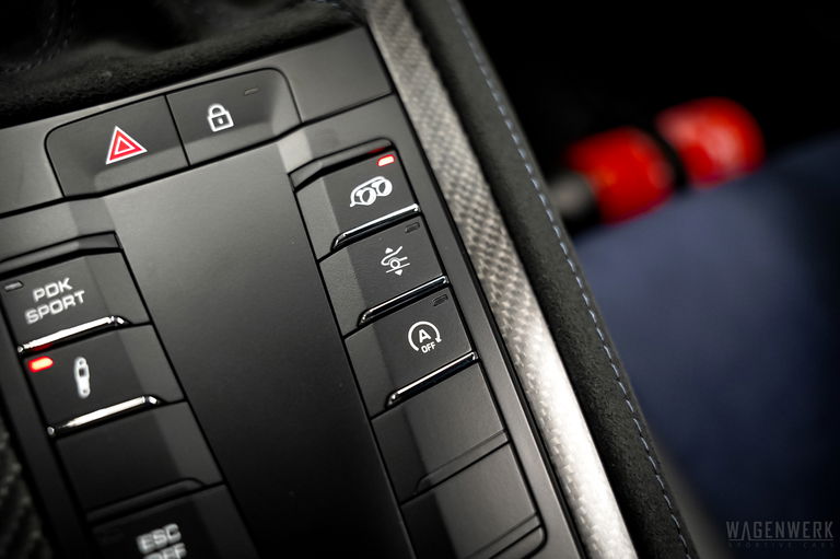 Porsche 718 Cayman GT4 RS