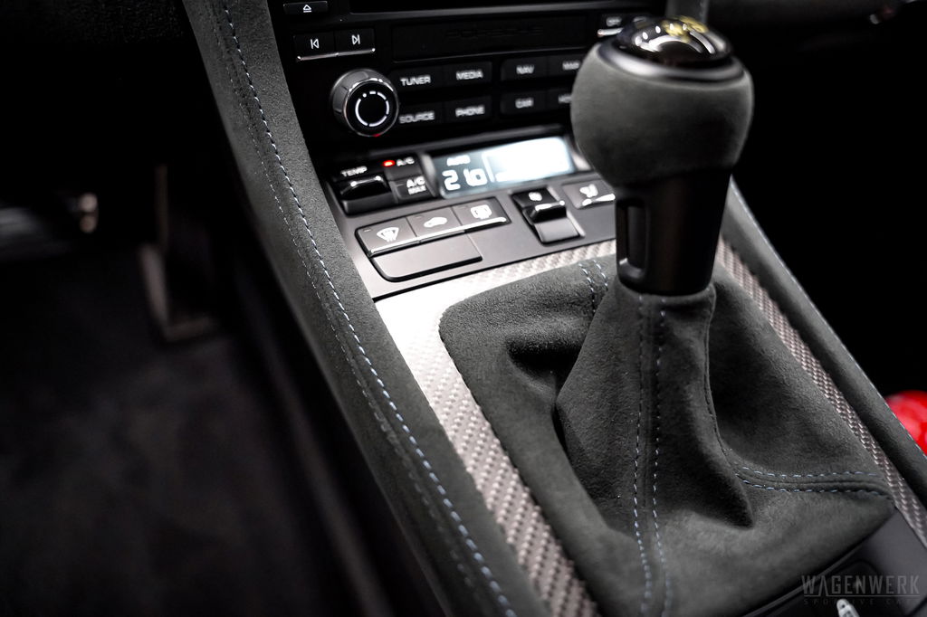 Porsche 718 Cayman GT4 RS