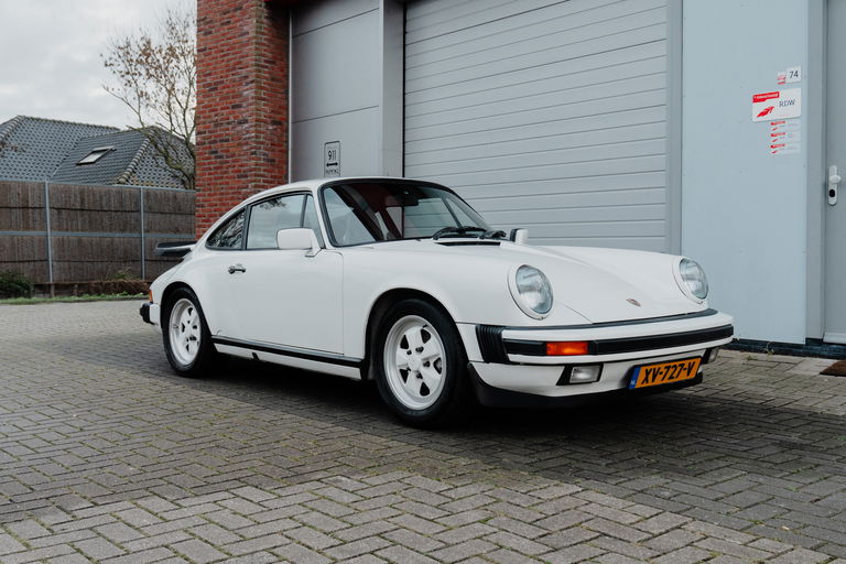 Porsche 911 Carrera 3.2