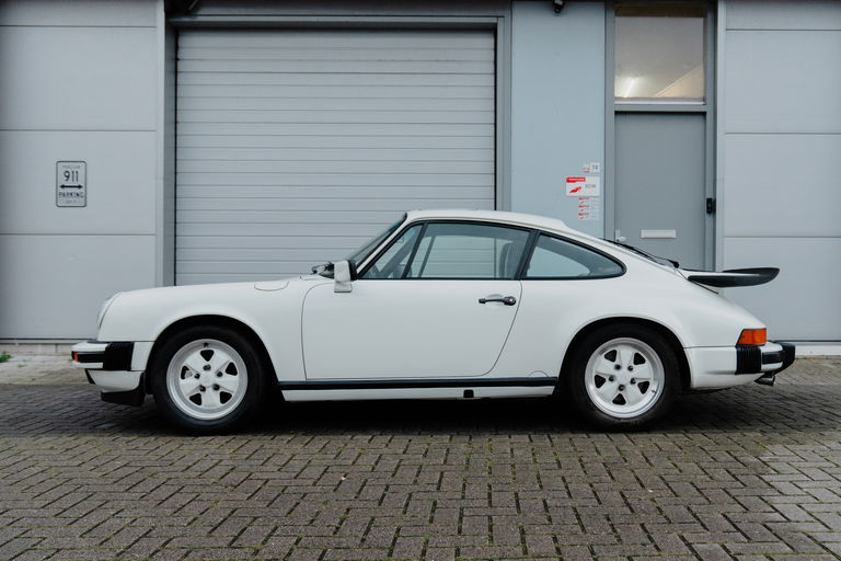 Porsche 911 Carrera 3.2