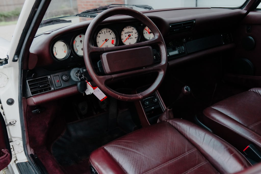 Porsche 911 Carrera 3.2