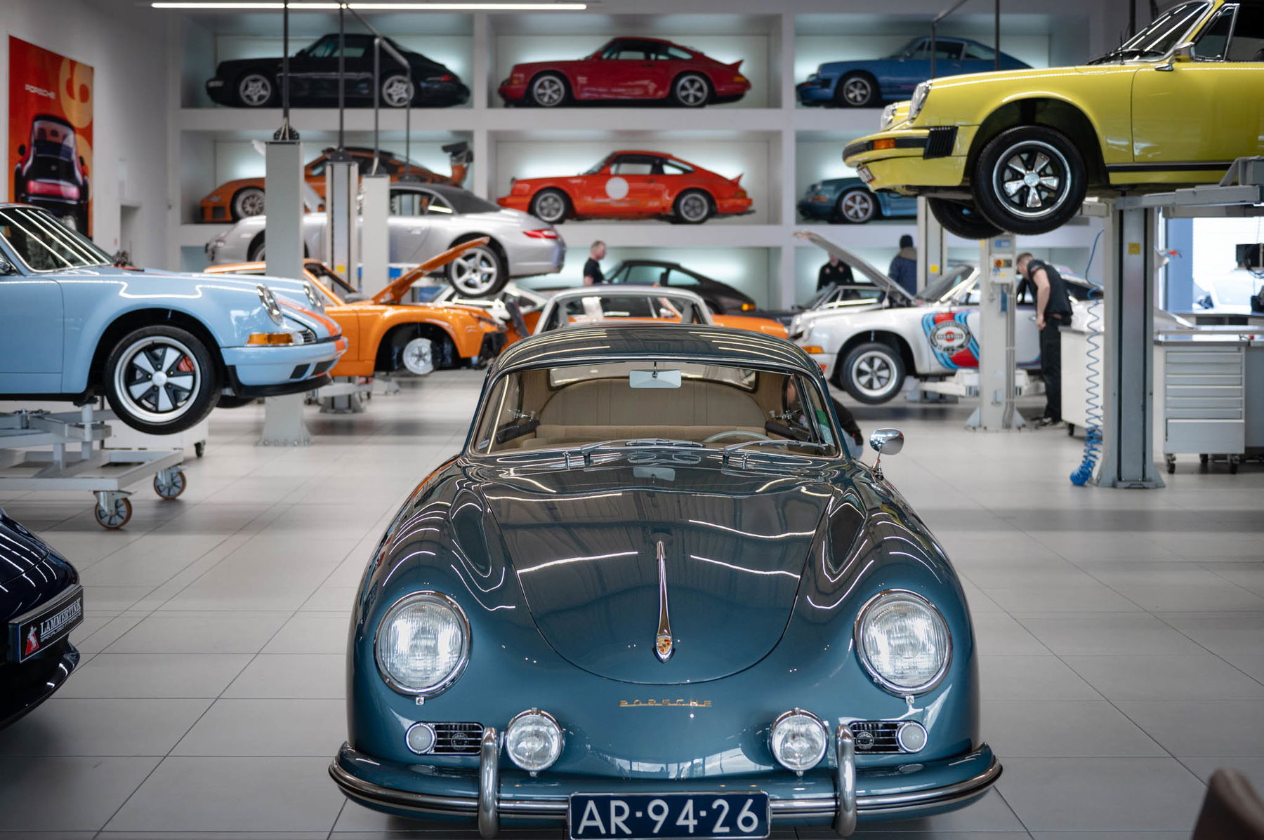 希少 新品未展示 オートアート ミレニアム ポルシェ 356 23F