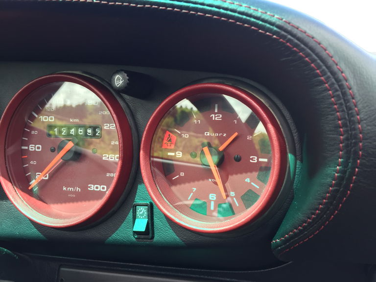 Porsche 993 Carrera 4S