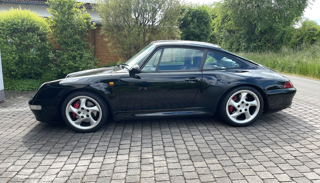 Porsche 993 Carrera 4S