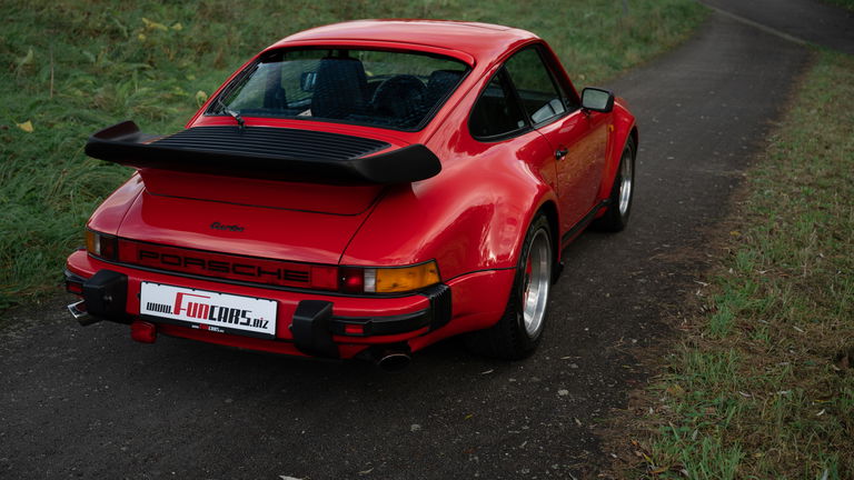 Porsche 911 Turbo 3.3