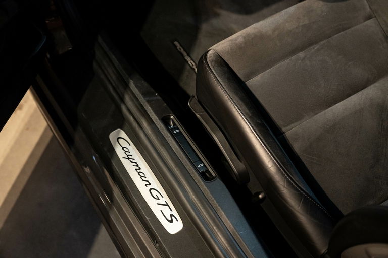 Porsche 718 Cayman GTS 4.0