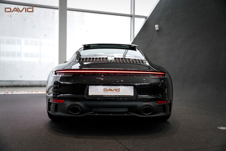 Porsche 992 Carrera GTS