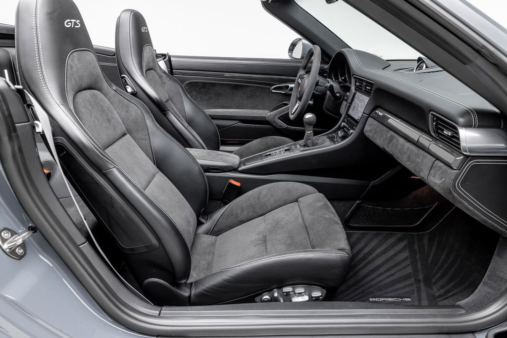 Porsche 991.2 Carrera GTS