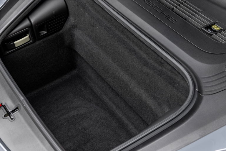 Porsche 991.2 Carrera GTS