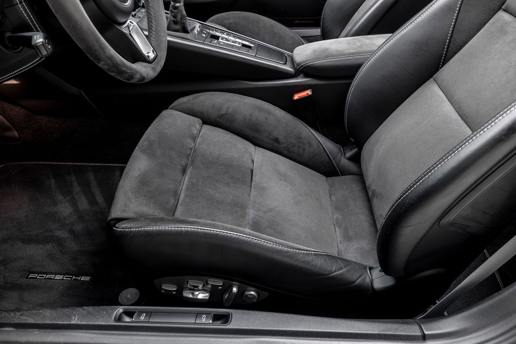 Porsche 991.2 Carrera GTS