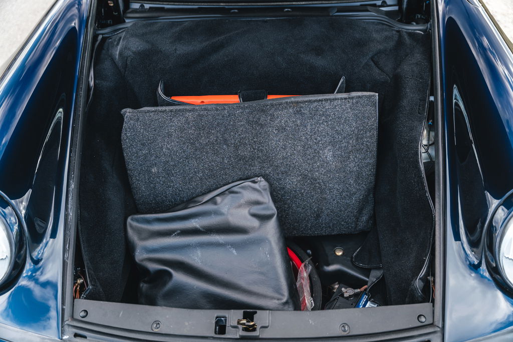 Porsche 964 Carrera 2 Cabrio WTL