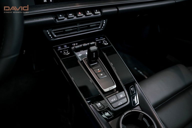 Porsche 992 Carrera GTS