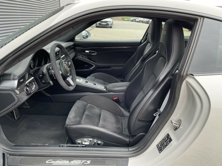 Porsche 991.2 Carrera 4 GTS