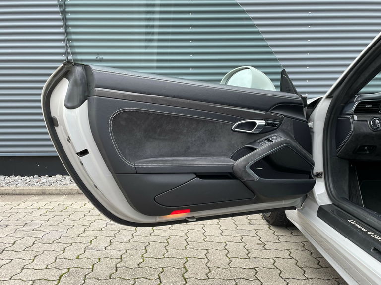 Porsche 991.2 Carrera 4 GTS