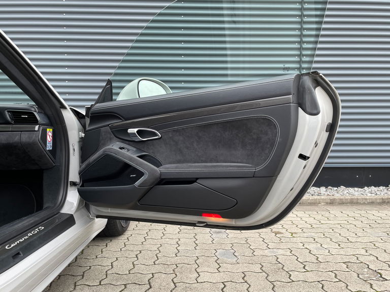 Porsche 991.2 Carrera 4 GTS