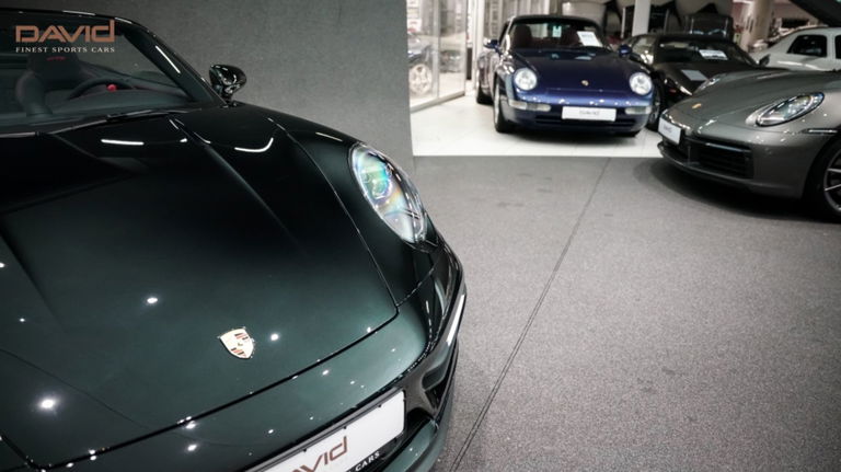 Porsche 992 Carrera 4 GTS