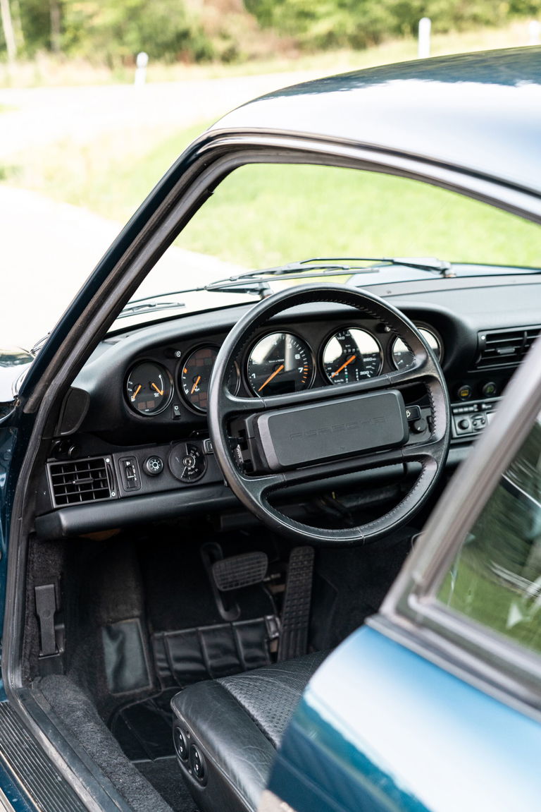 Porsche 964 Carrera 2