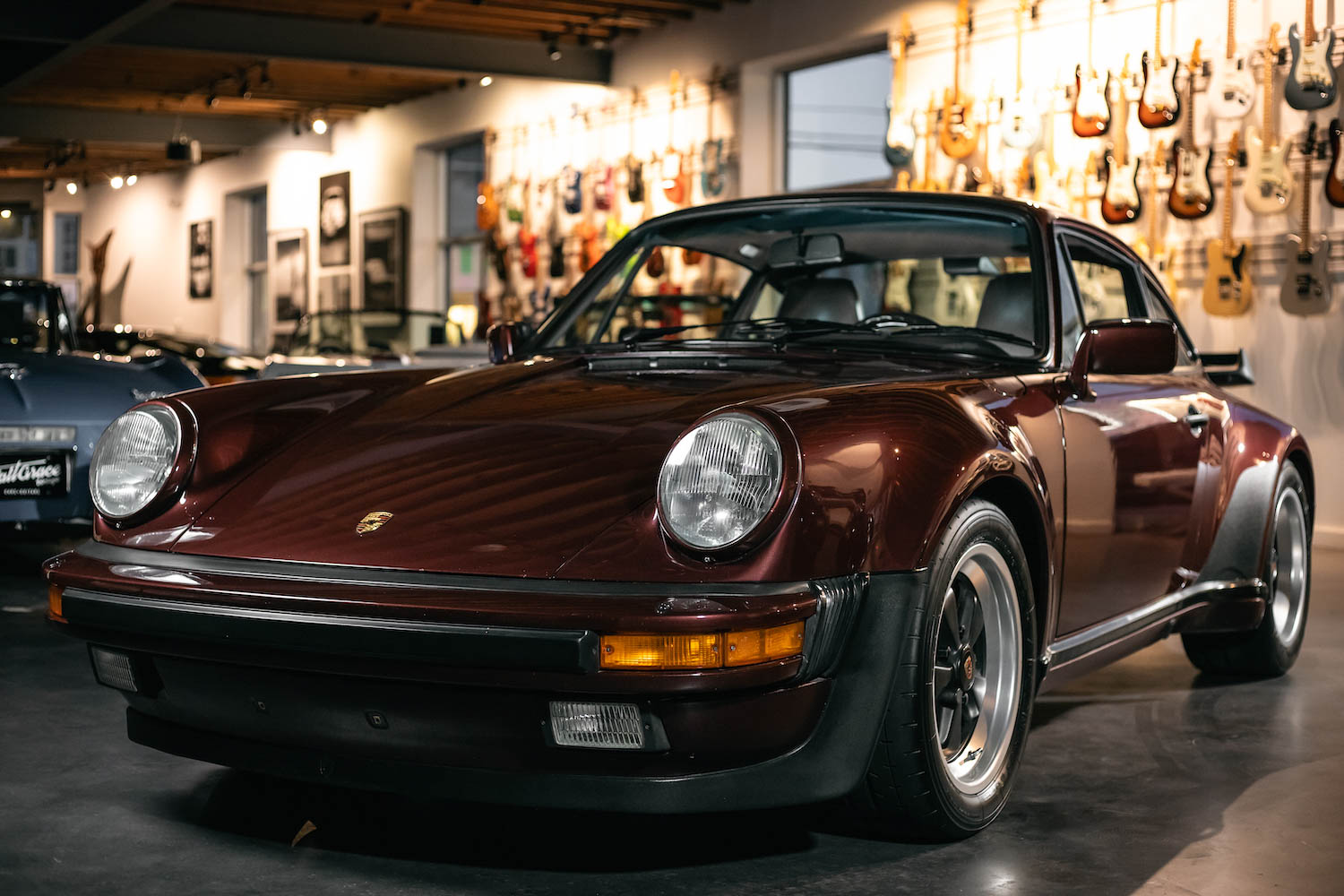 Porsche 911 Turbo 3.3 1986 - elferspot.com - Marketplace for