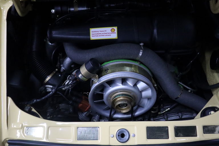 Porsche 911 Carrera (US)