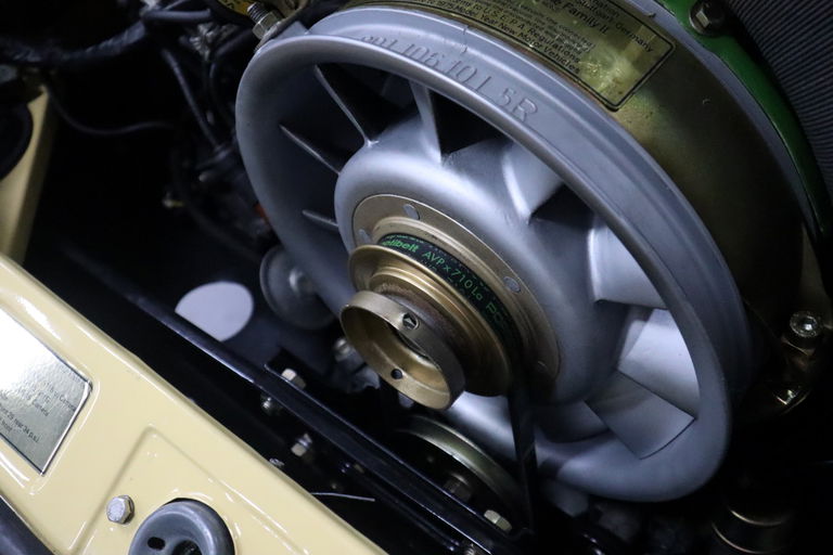 Porsche 911 Carrera (US)