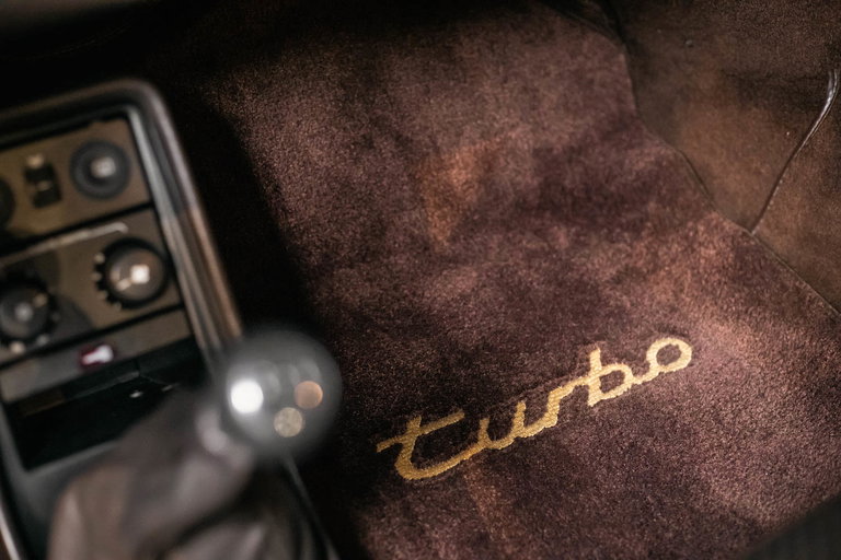 Porsche 911 Turbo 3.3