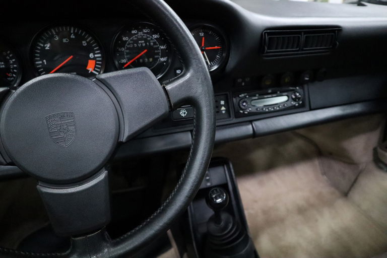 Porsche 911 Carrera 3.2