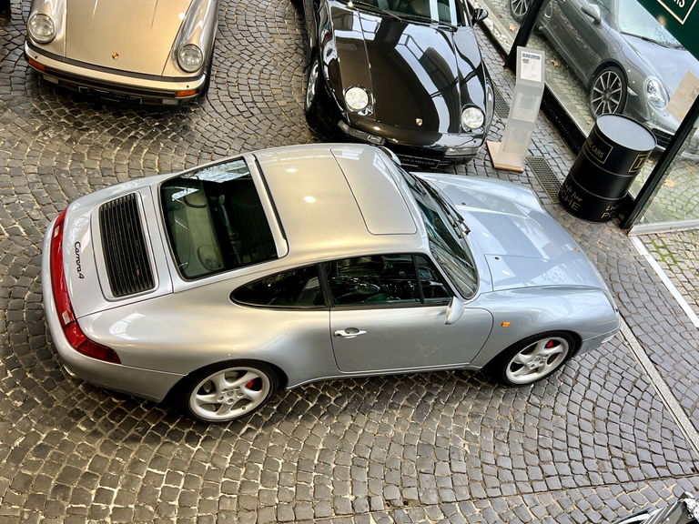 Porsche 993 Carrera 4