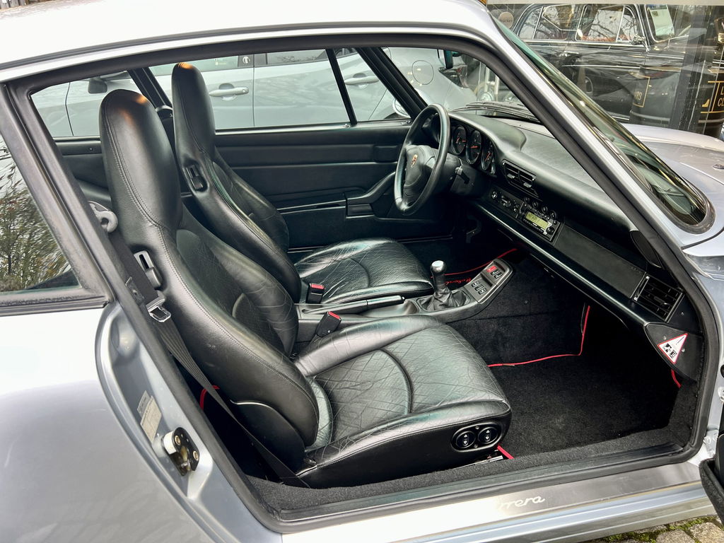 Porsche 993 Carrera 4