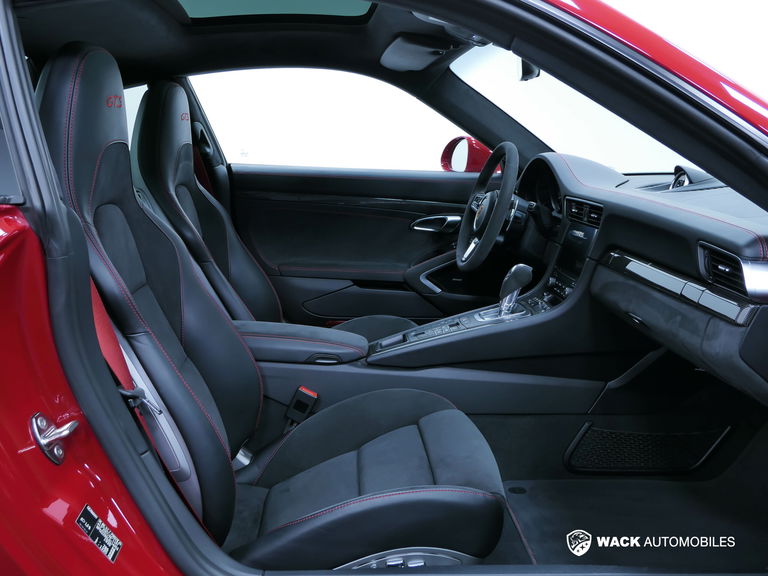 Porsche 991.2 Carrera GTS