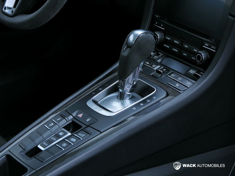 Porsche 991.2 Carrera GTS