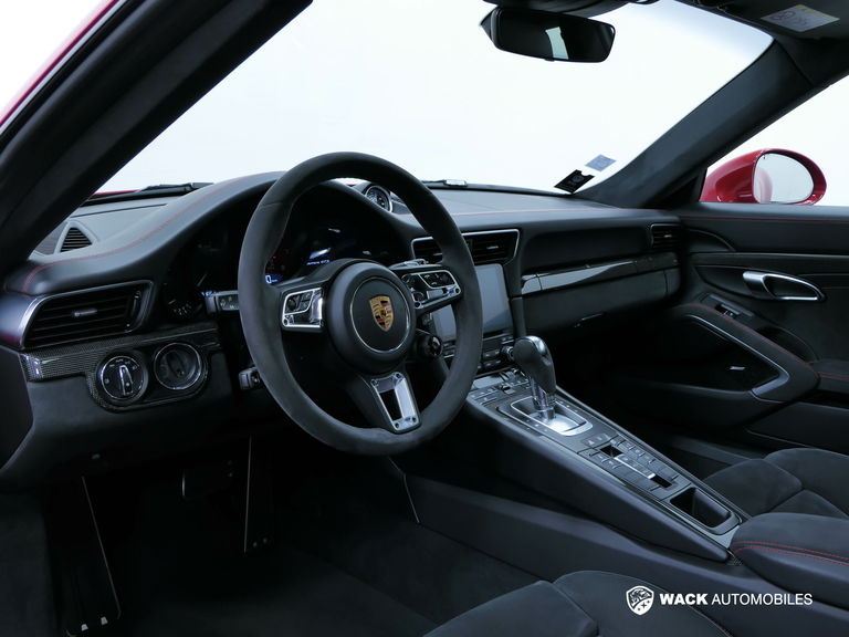 Porsche 991.2 Carrera GTS