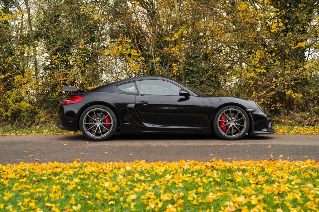 Porsche 981 Cayman GT4
