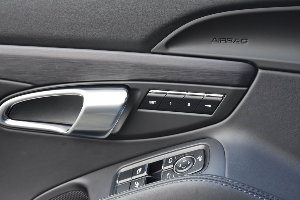 Porsche 991.2 Carrera GTS